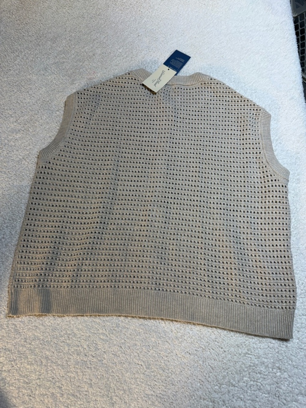 Beige Knit Sweater Vest Button Front Neutral Layering NWT - Picture 4 of 4